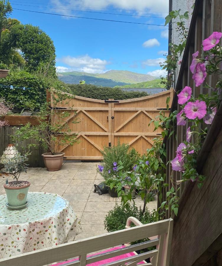 Snowdonia Snug - Studio Style Accommodation Dolgellau Esterno foto
